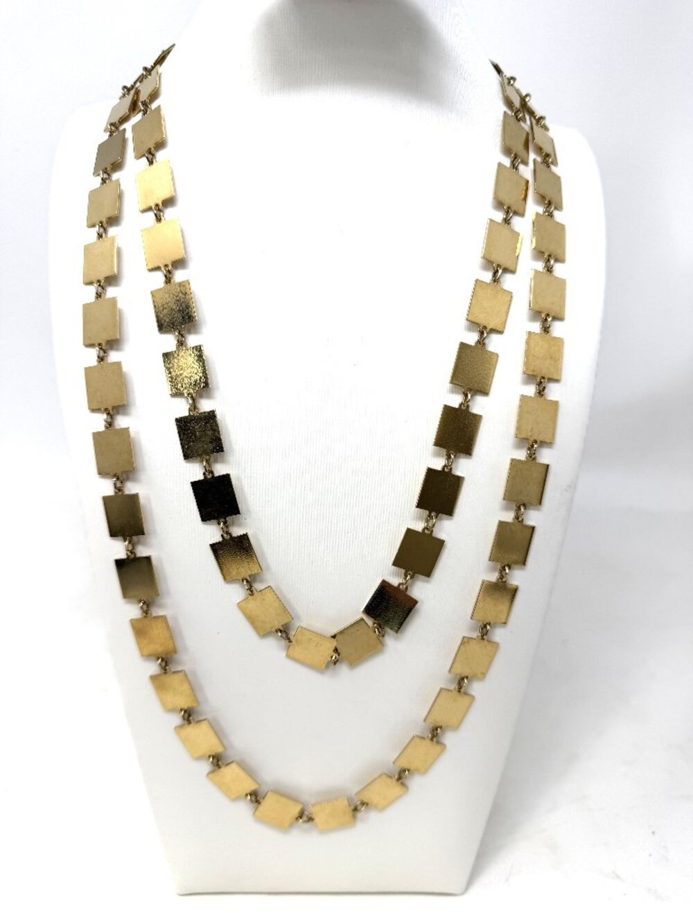 Unmarked Womans Necklace 52" Long Modernist Geometric Square Link Gold Tone